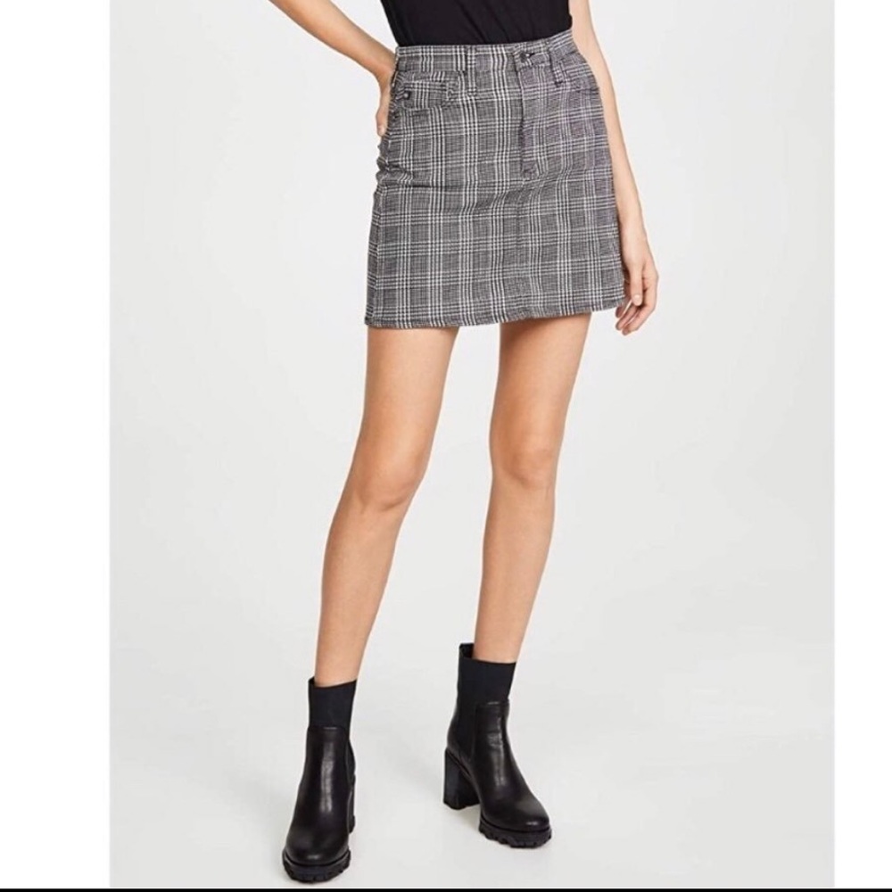 American Eagle Plaid Mini Skirt Super stretch Size 2 Cotton Blend Pockets
